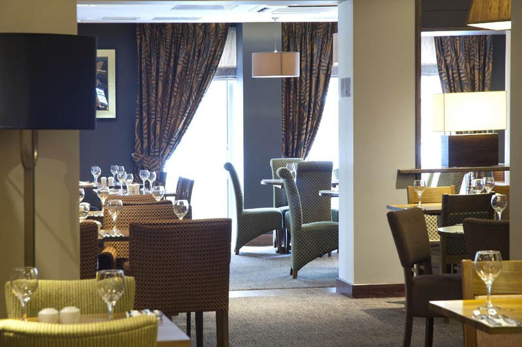 Premier Inn London Ealing Brentford Dış mekan fotoğraf