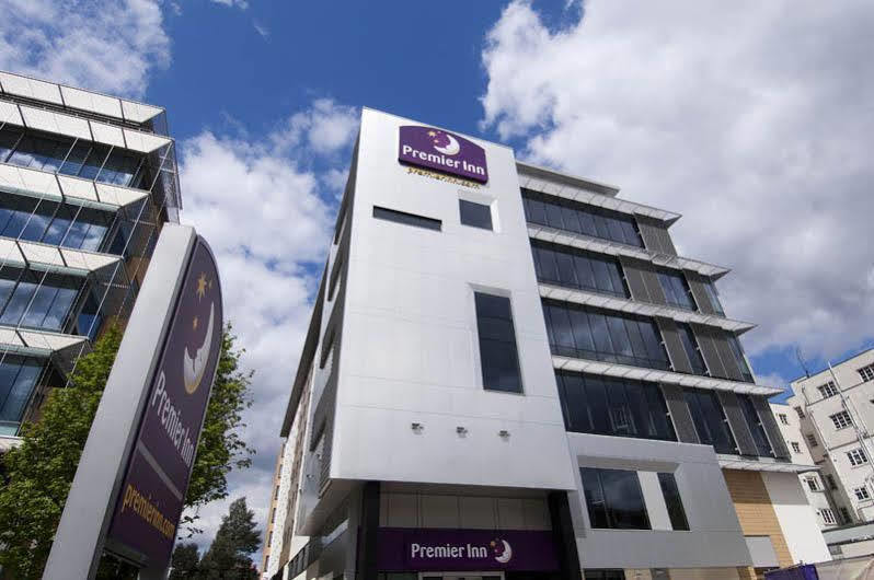 Premier Inn London Ealing Brentford Dış mekan fotoğraf