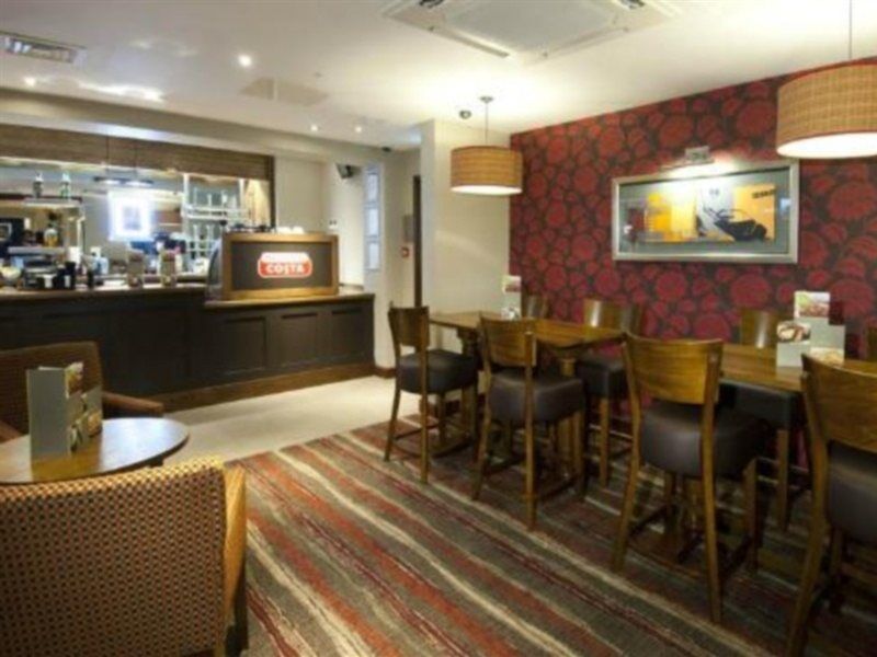 Premier Inn London Ealing Brentford Dış mekan fotoğraf